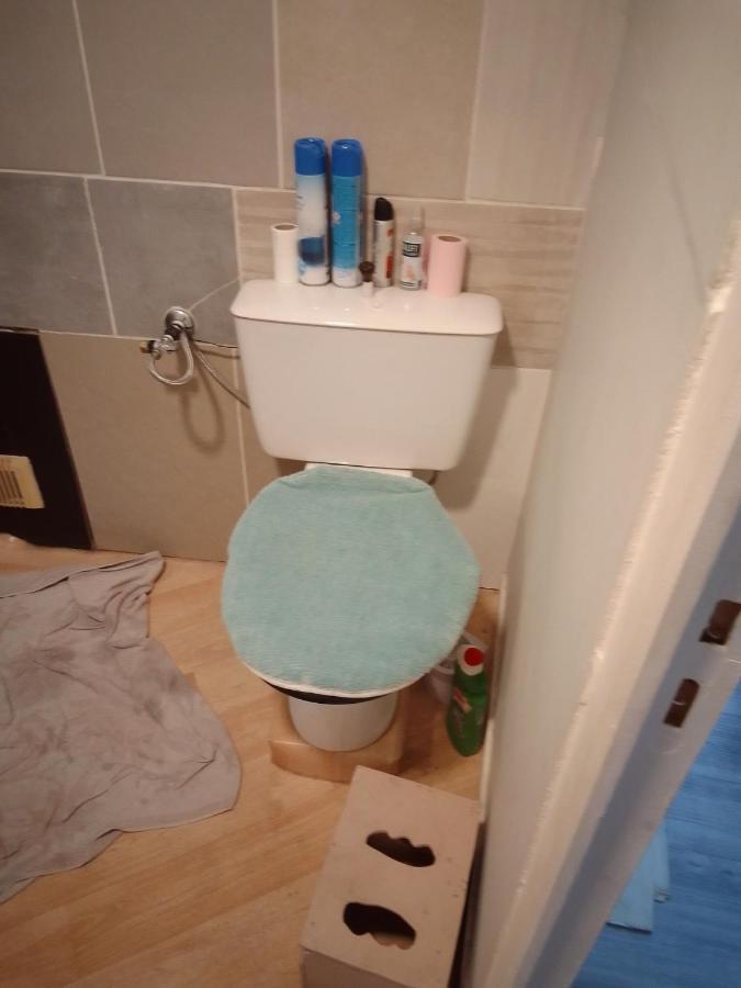 Chambre Chez L'Habitant Saint-Pierre-le-Moûtier Esterno foto